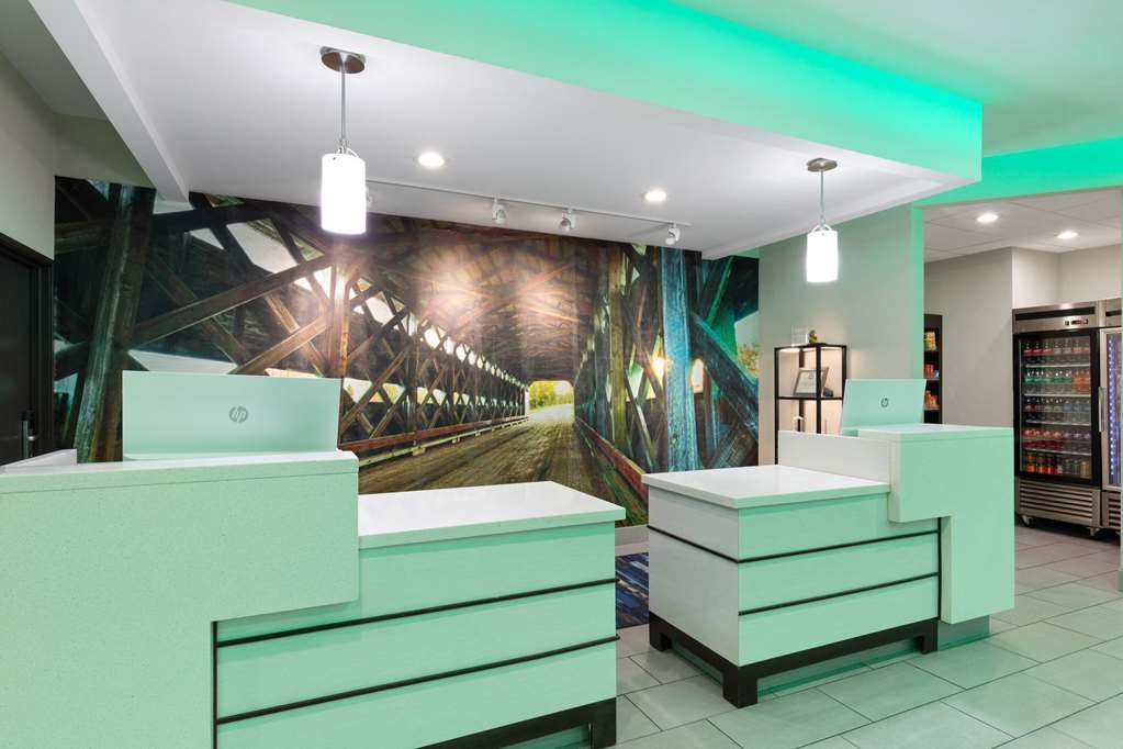 La Quinta Inn & Suites by Wyndham Cullman - photo 7