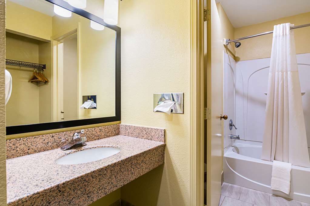 Quality Inn & Suites Greensburg I 74 - photo 13