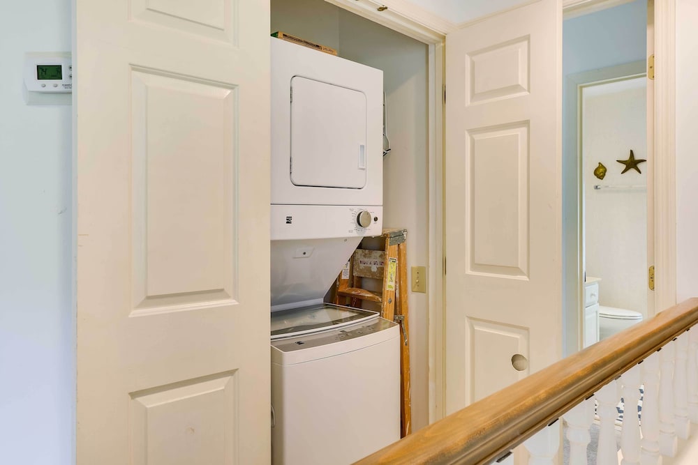 Hilton Head Resort Condo w Pool Access - photo 24