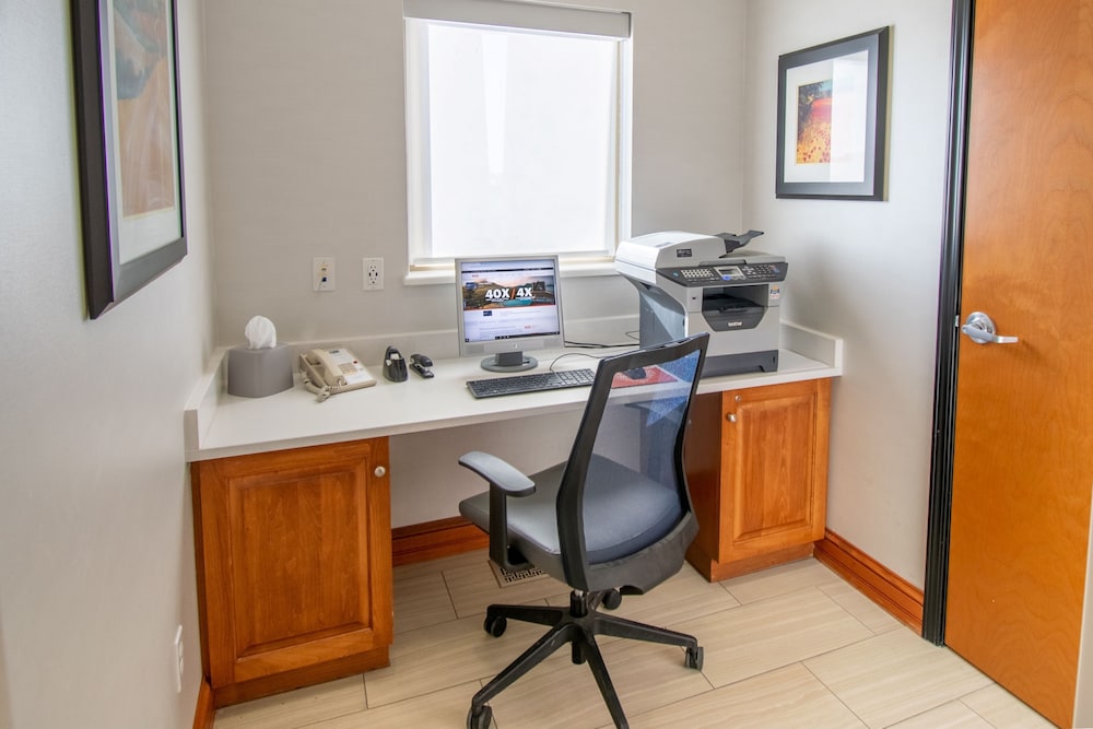 Holiday Inn Express Hotel & Suites Limon I 70 by IHG - photo 21