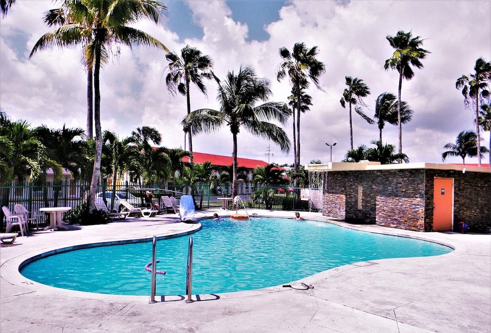 Fairway Inn Florida City Homestead Everglades - photo 2