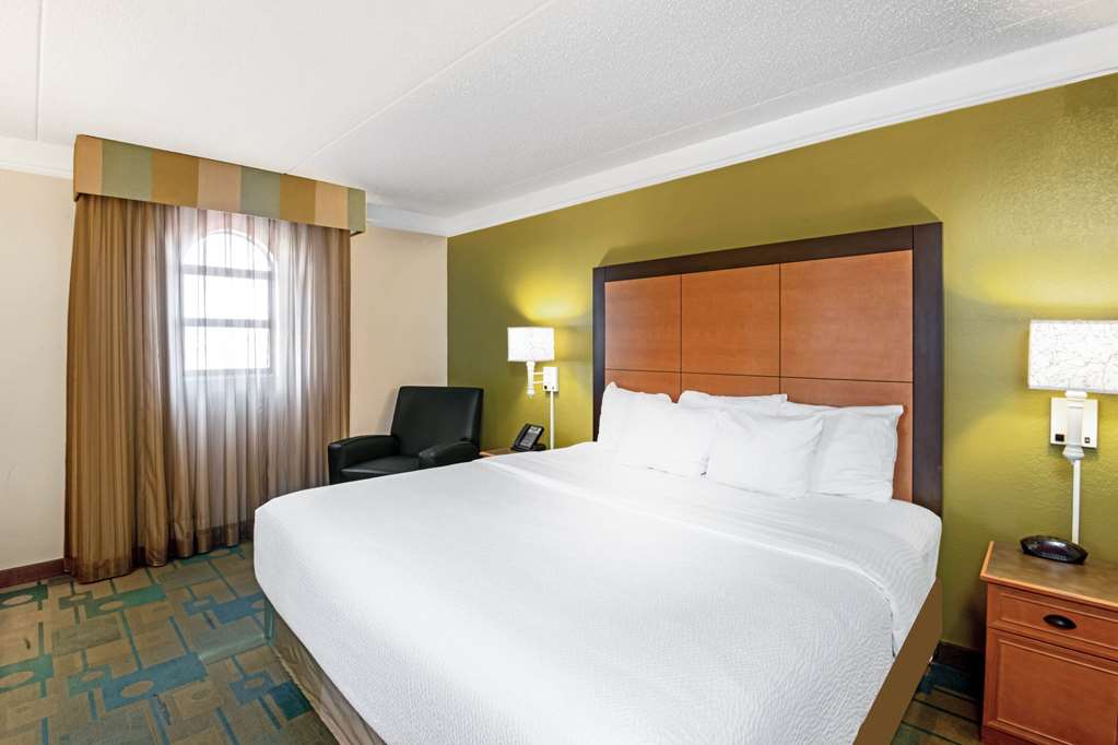 La Quinta Inn by Wyndham Amarillo Mid City - photo 26
