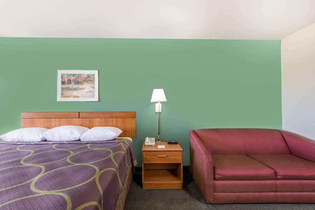 Super 8 by Wyndham Hagerstown Halfway Area - photo 14
