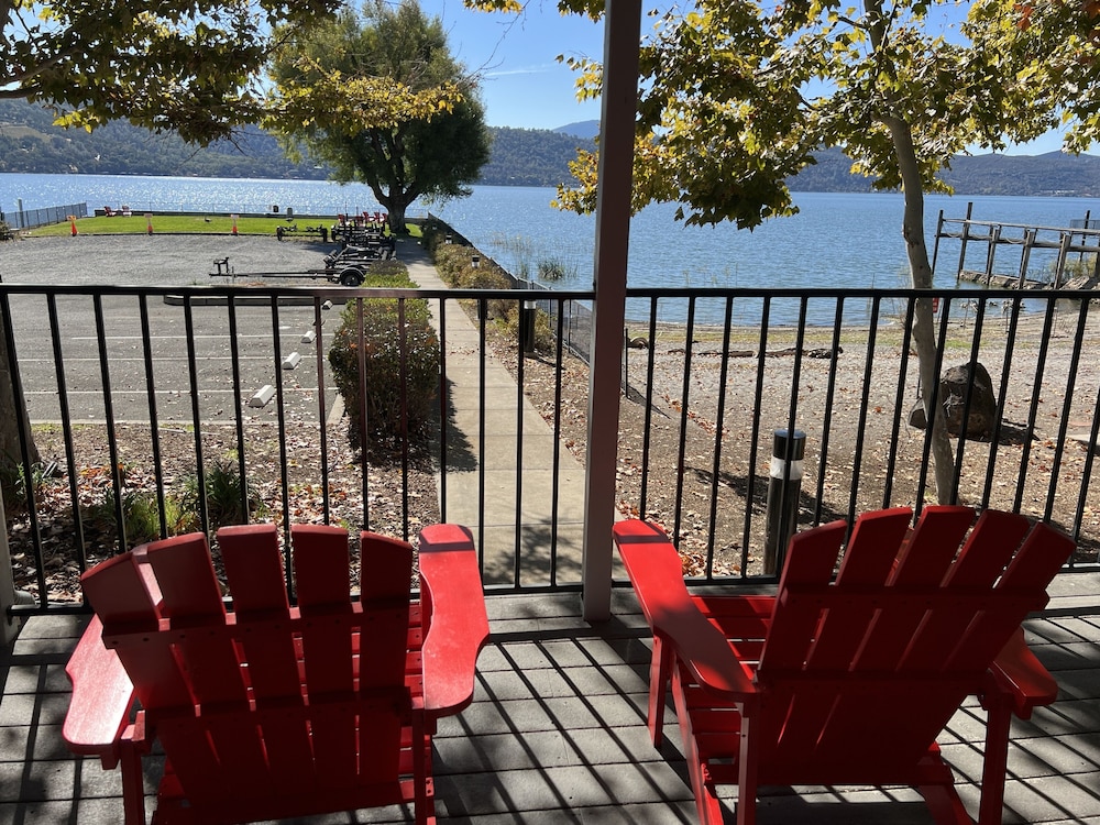 Clear Lake Cottages & Marina - photo 160