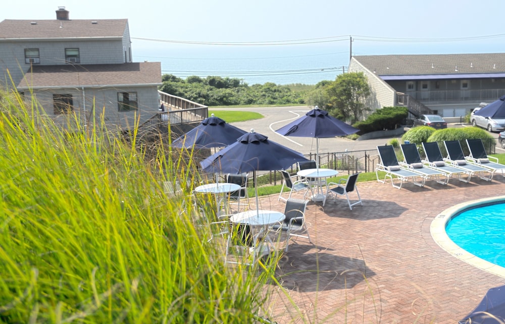 Beachcomber Resort at Montauk - carbon neutral hotel in Montauk
