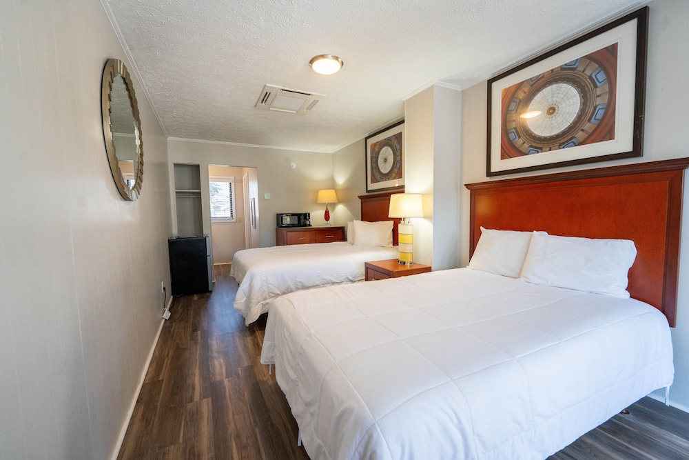 The Grand Regal Resort - photo 13