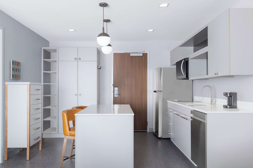 Homewood Suites by Hilton Holland - photo 21