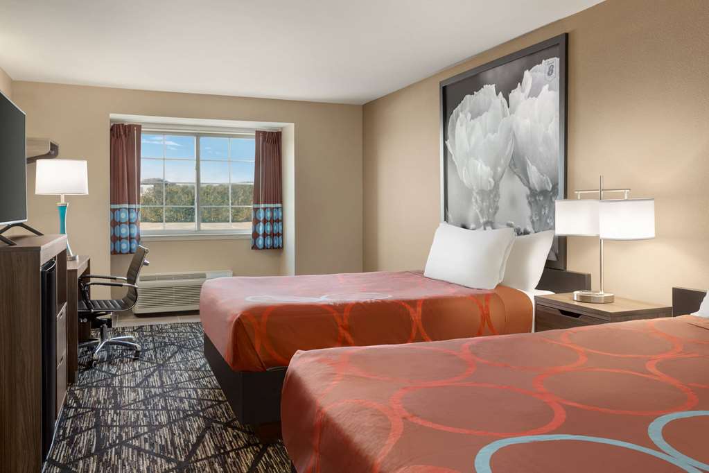 Super 8 by Wyndham San Antonio Airport North - photo 18