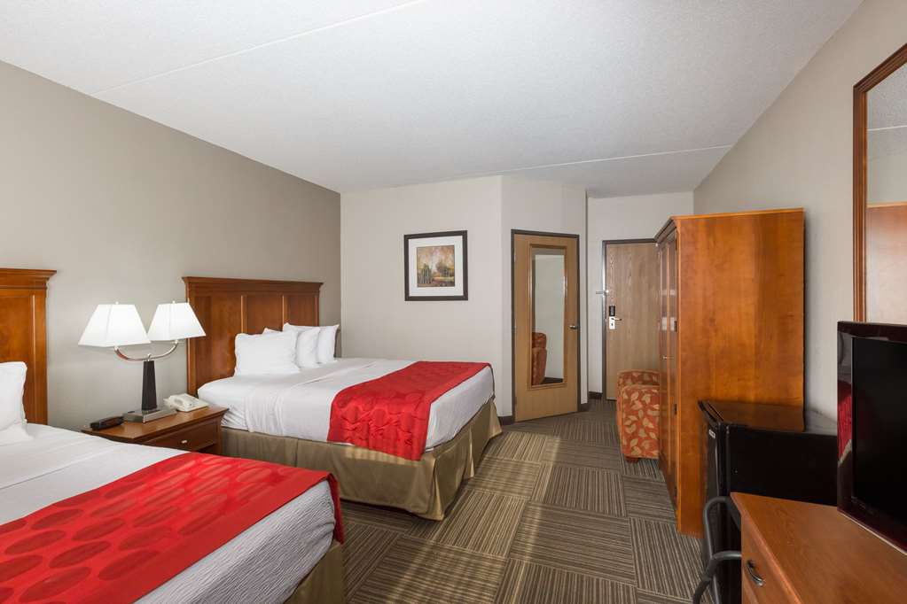 Ramada by Wyndham Platte City KCI Airport - photo 10