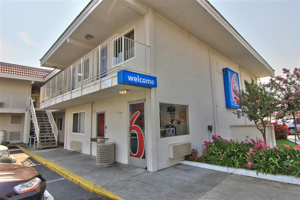 Motel 6 Sacramento CA Old Sacramento North - featured photo