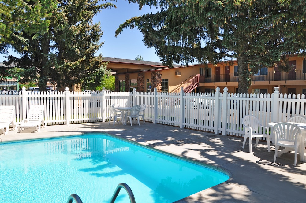Cimarron Inn Klamath Falls - photo 19