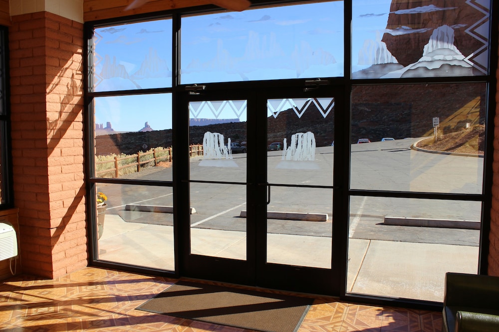 Goulding's Lodge - photo 3