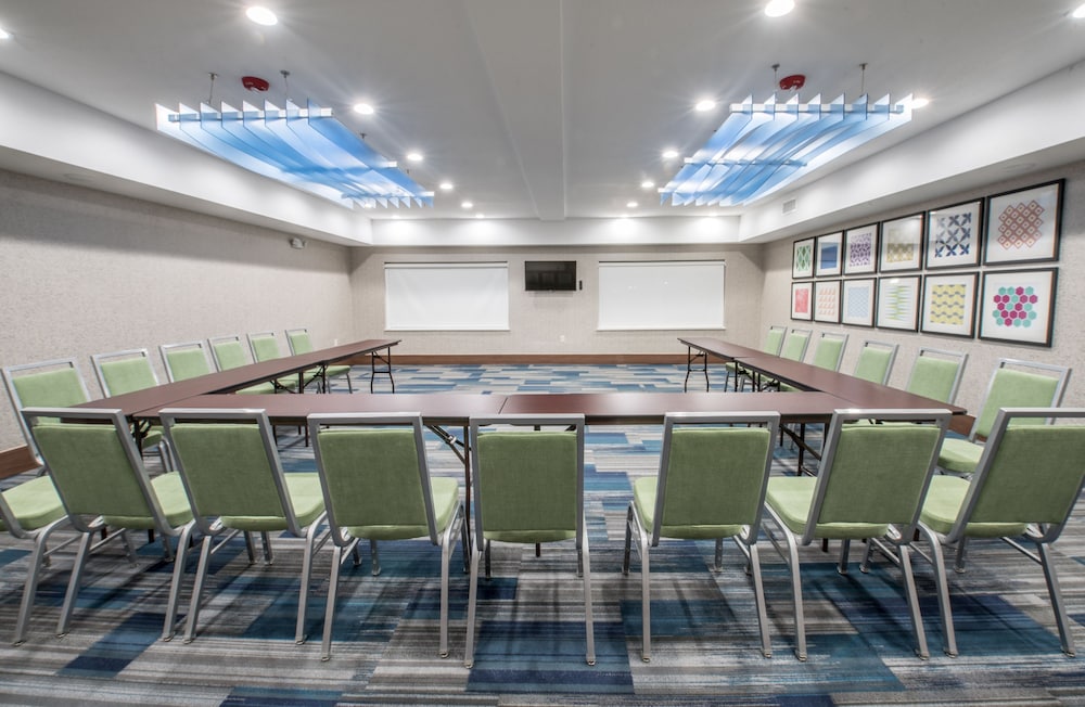 Holiday Inn Express and Suites Houston Westchase Westheimer by IHG - photo 86