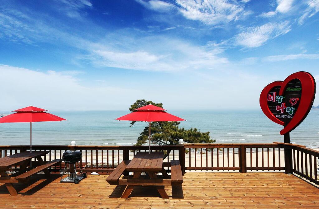 Nuhrang Nahrang in Unknown City, South Korea