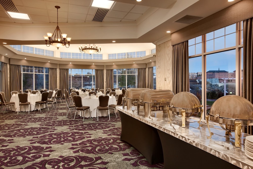 Hilton Garden Inn Auburn Riverwatch - photo 41