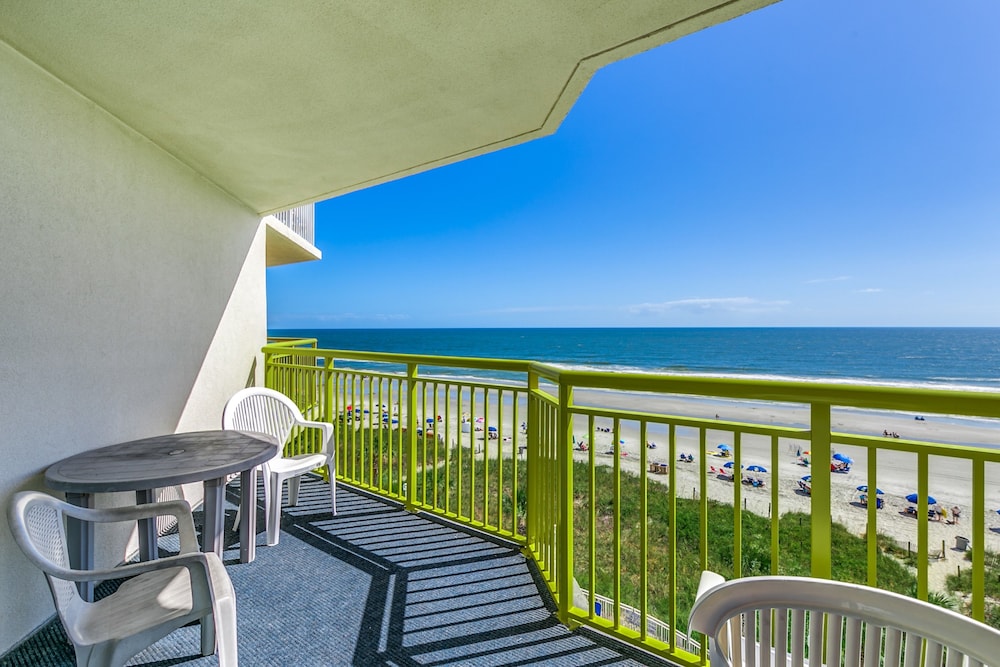 Watch Resort by Condo World - photo 19
