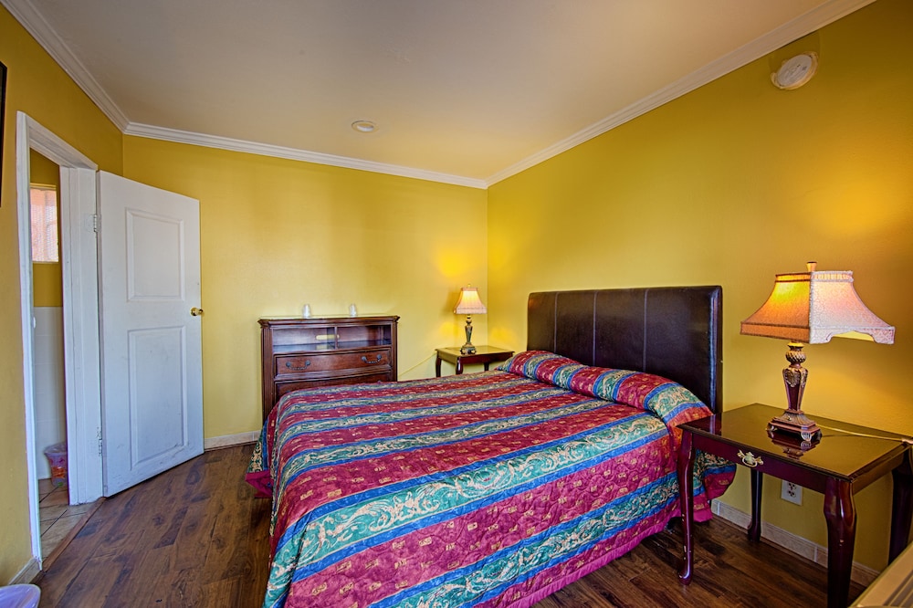 Central Inn Motel - photo 7