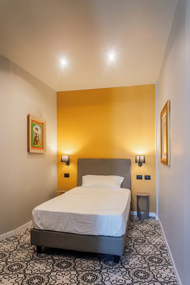 Fontana Falconieri Boutique Hotel in Messina, Italy