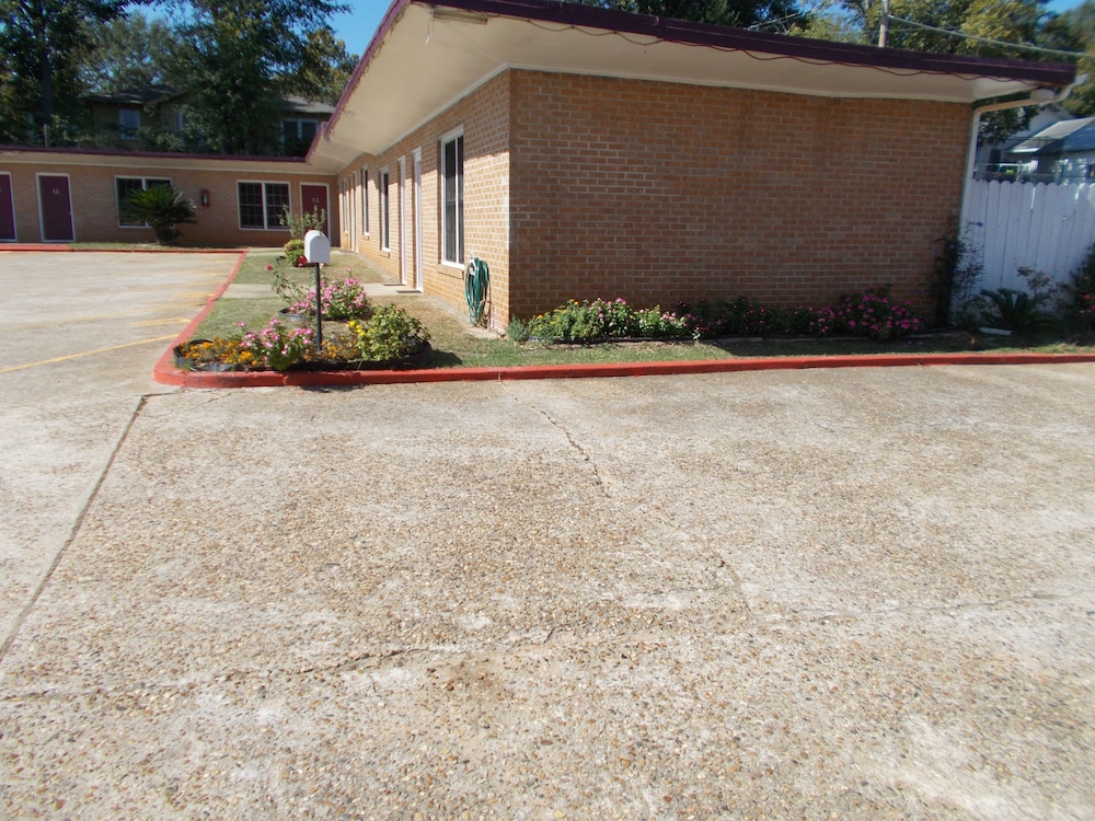 Hillside Motel - photo 47