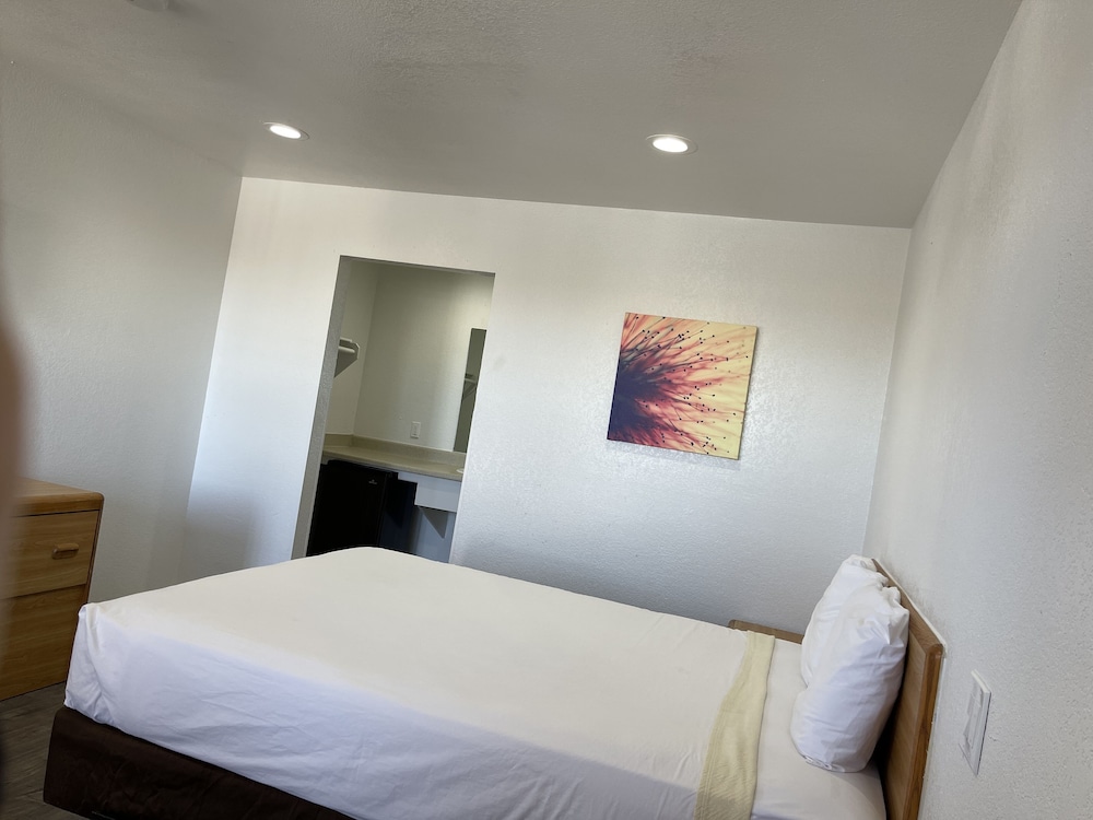 Palms Inn & Suites - photo 11