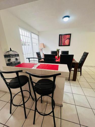 Super zona comercial y cerca de todo in Unknown City, Mexico