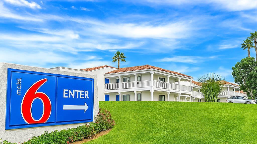 Motel 6 Carlsbad CA Beach - photo 5