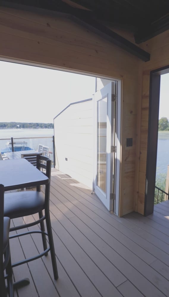 Edinboro Lake Resort Cabins - photo 113