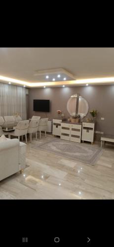 Five star hotel apartment - last minute hotel in Amman