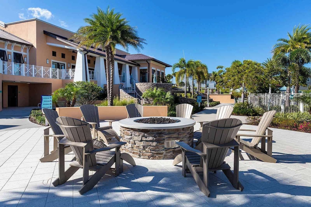 Solara Resort Luxury 9 Bedroom Homes - photo 148