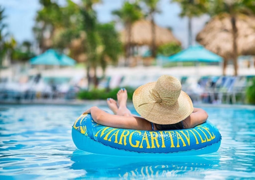 Camp Margaritaville Auburndale RV Resort and Cabana Cabins — 4-Star Luxury Hotel in Auburndale, United States
