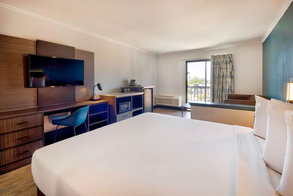 Studio 6 Suites Lawndale CA South Bay - photo 8