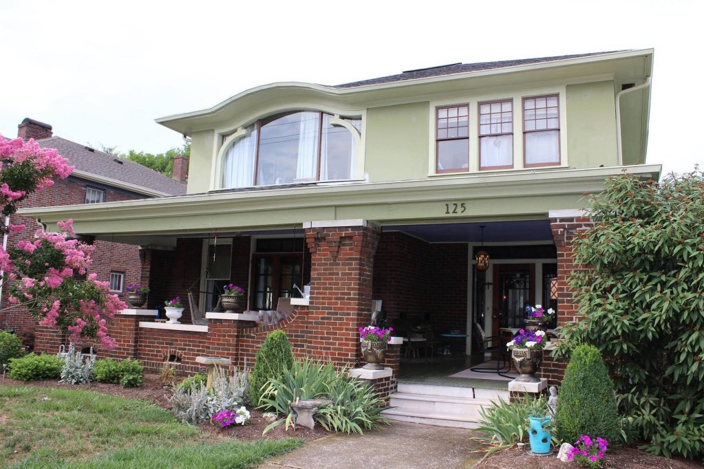 Marble Hill Inn — Knoxville