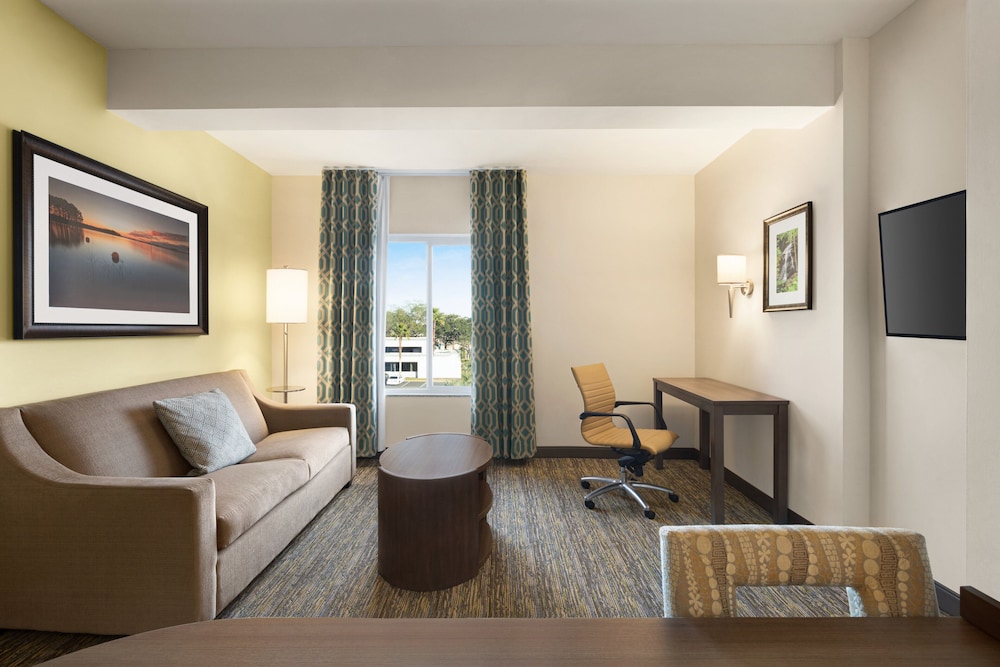Candlewood Suites Safety Harbor Clearwater NE by IHG - photo 11