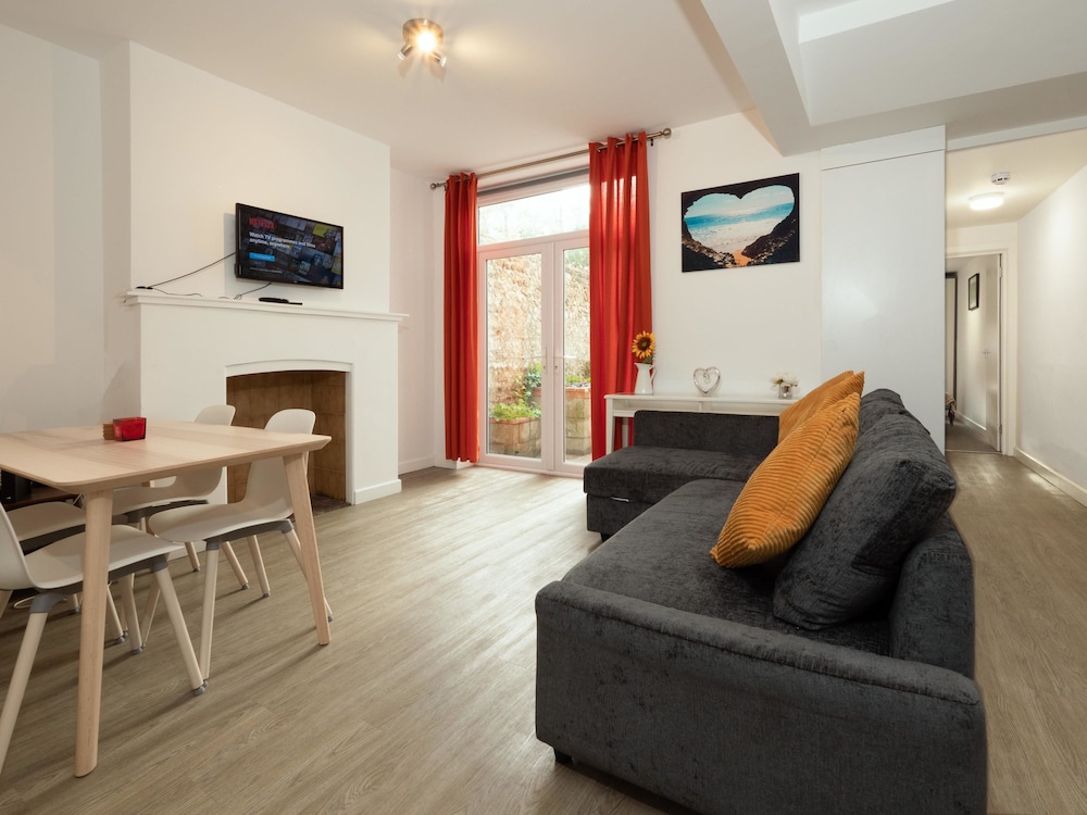 Clyde Road Brighton Guest Homes — 4-Star Luxury Hotel in Brighton, United Kingdom