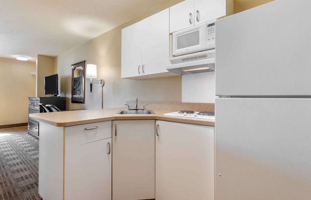 Extended Stay America Select Suites St. Louis O' Fallon IL - photo 19