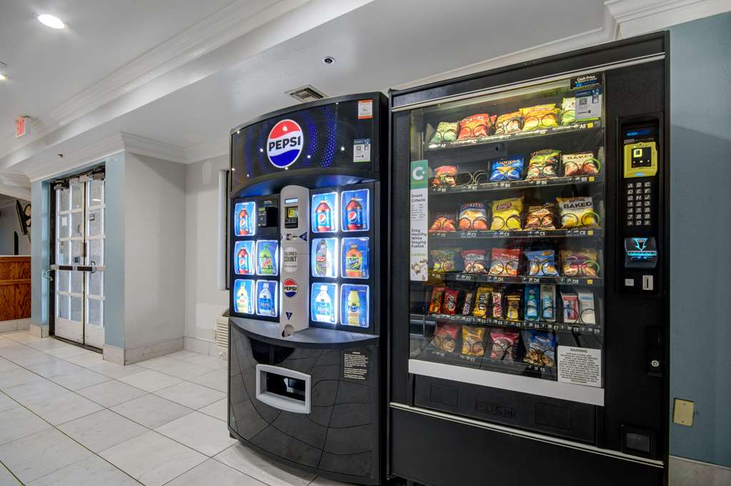 Motel6 Ontario CA Convention Center Airport - photo 31