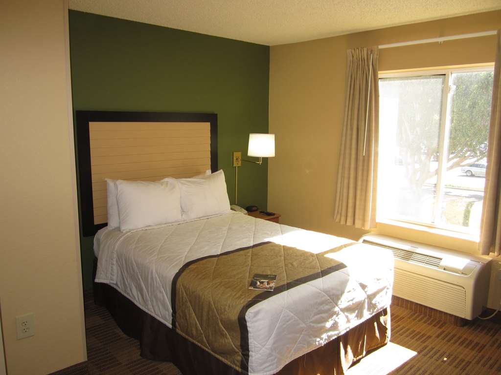 Extended Stay America Los Angeles South - photo 13