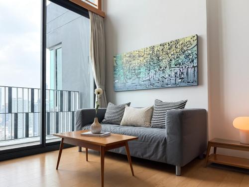 Expansive Loft 2BR Ultra Fast WiFi BTS Thonglor