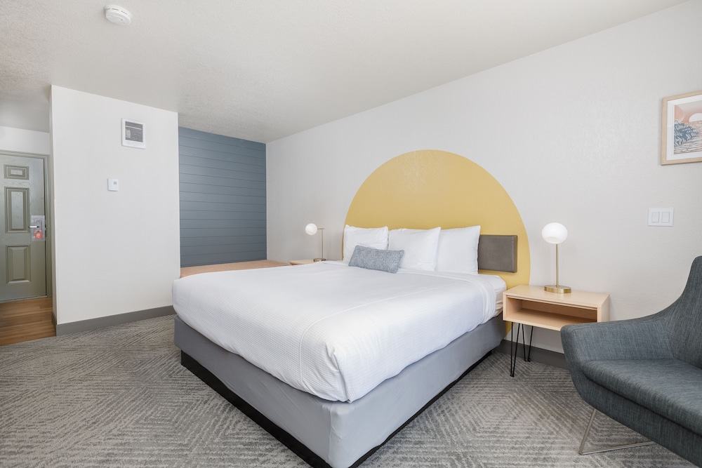 Surfland Hotel - photo 9