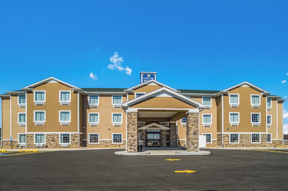 Cobblestone Hotel & Suites Newport in Newport, United States