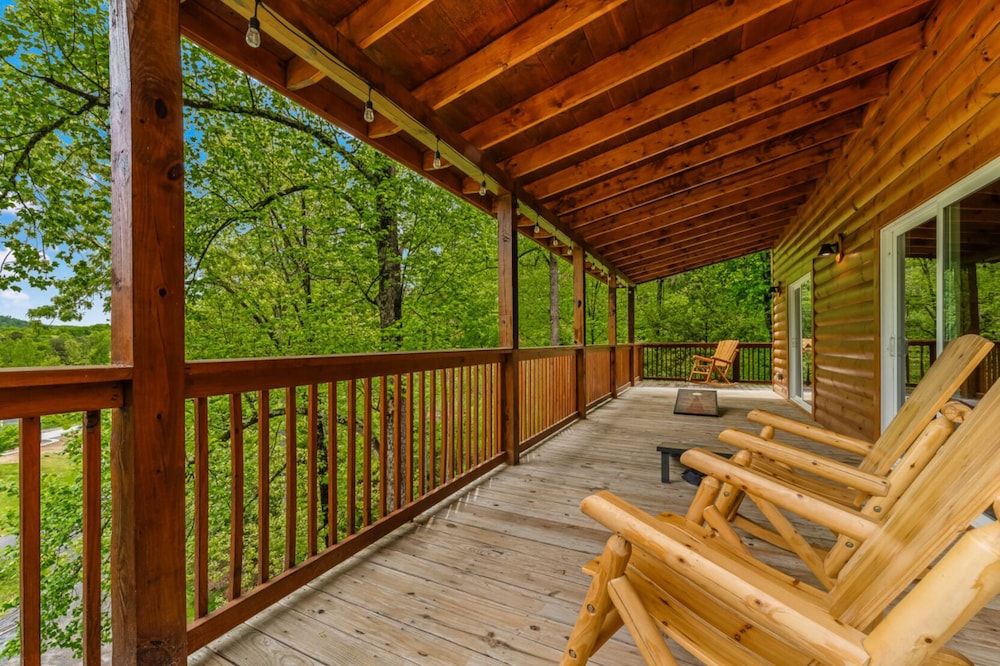Dollywood Delights by Ghosal Luxury Lodging - photo 43