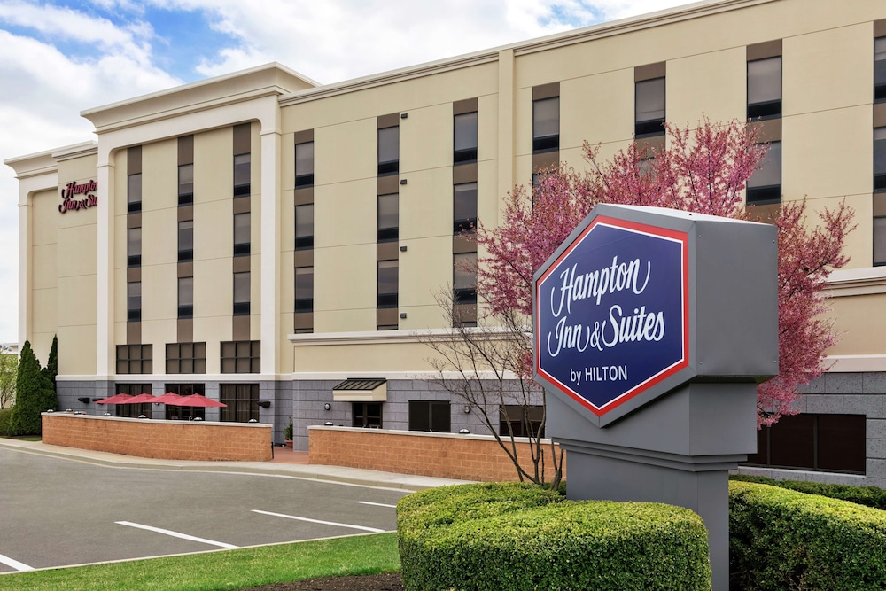 Hampton Inn & Suites Frederick Fort Detrick - photo 44