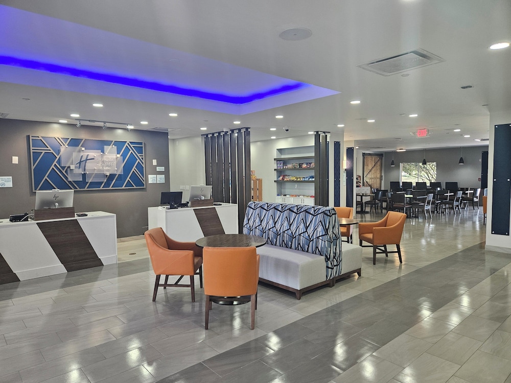 Holiday Inn Express Clermont Se West Orlando - photo 102