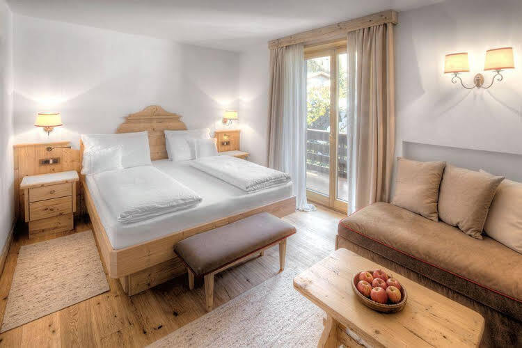 Astor Suites B&B — 4-Star Luxury Hotel in Selva, Italy