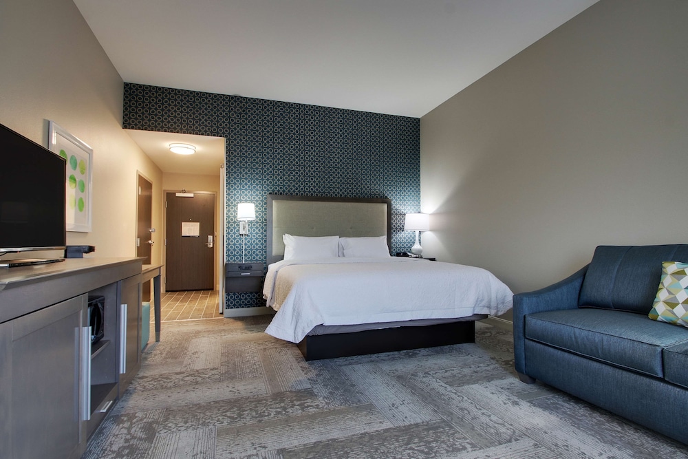 Hampton Inn & Suites Knightdale Raleigh - photo 34