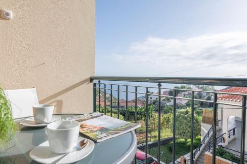 Branco's Apartment by GALMI — 4-Star Luxury Hotel in Ponta Do Sol, Portugal