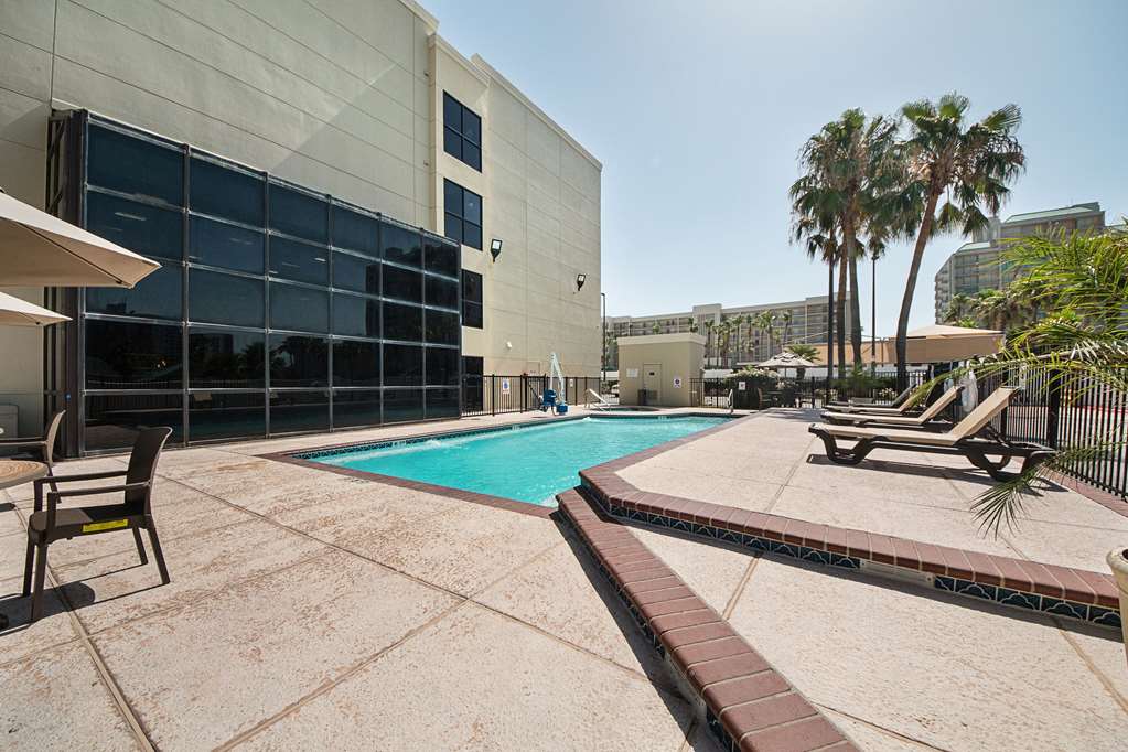 Comfort Suites Beachside - photo 37