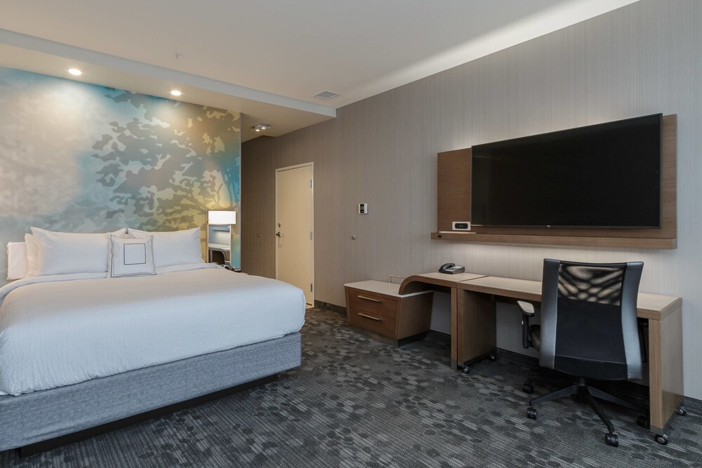 Courtyard by Marriott South Bend Downtown - photo 16