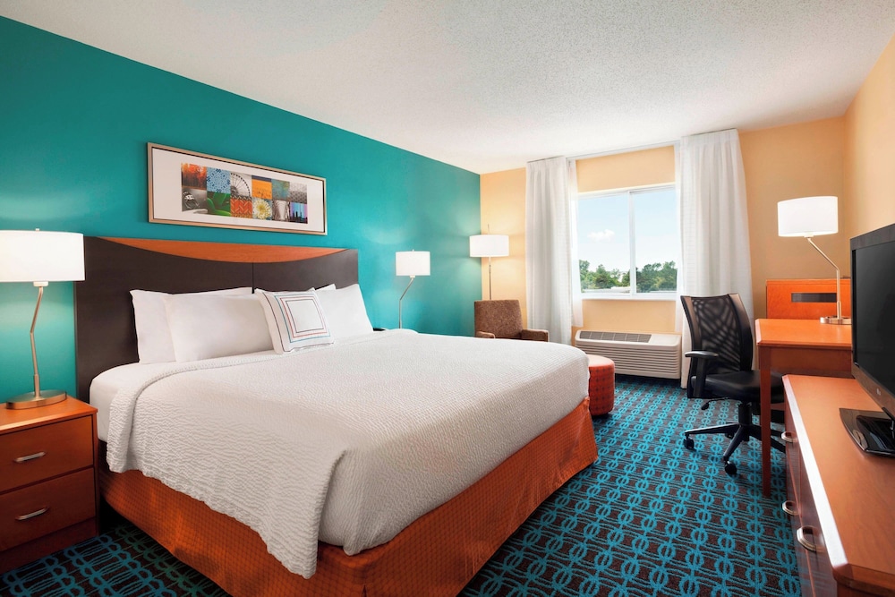 Fairfield by Marriott Inn & Suites Lansing West - photo 7