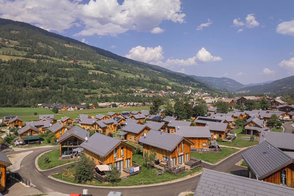 Kreischberg Chalets By Alps Resorts — 4-Star Luxury Hotel in Sankt Georgen Ob Murau, Austria